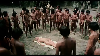 Film Porno Vintage Dengan Payudara Klasik Dan Bulu Kemaluan Yang Lebat