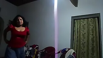 Husband Gets A Blowjob From His Sri Lankan Wife