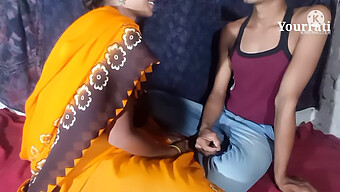 La Criada India De 18 Años Recibe Placer Oral Y Sexo De Su Jefe