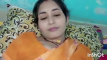 Lalita Bhabhi, Une Fille Hindi, Se Fait Lécher La Chatte Et Remplir De Sperme Par Son Petit Ami Dans Cette Vidéo Xxx Indienne