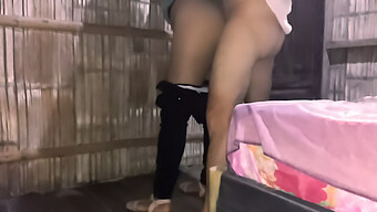 少女(18+)被年长的男人勾引和操