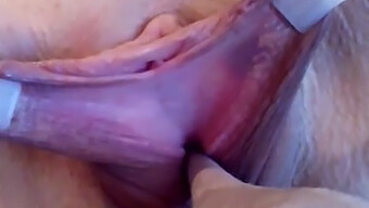 Females Masturbating With Female Peehole Heel