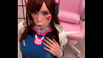 Tiktoker'In Büyük Göğüsleri Cosplay D.Va, Dick'I Emiyor Ve Yüzüne Boşalıyor