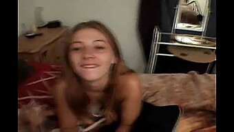 Amateur Homemade Teen (18+) Siblings Give Each Other Mouth Pleasure