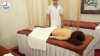 Massage Đồng Tính Dẫn Đến Đụ Hậu Môn Và Đụ Nhau Kiểu Á Đông