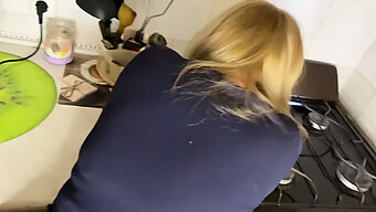 Sexo Anal De Cocina Con Una Caliente Esposa