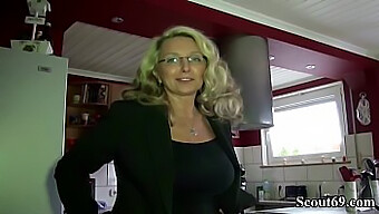 Grote Natuurlijke Tieten Milf Krijgt Haar Lading Hardcore Neuken