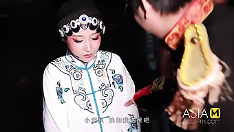 The Wildest Sex Life Of A Slutty General - Chinese Video